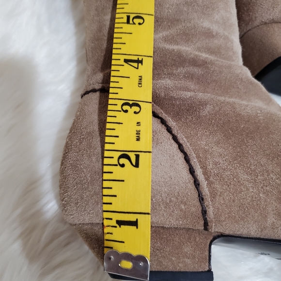 Prada 36.5 Calzature Donna color Desert Suede (Now Vintage) But Current Trend - Picture 11 of 16